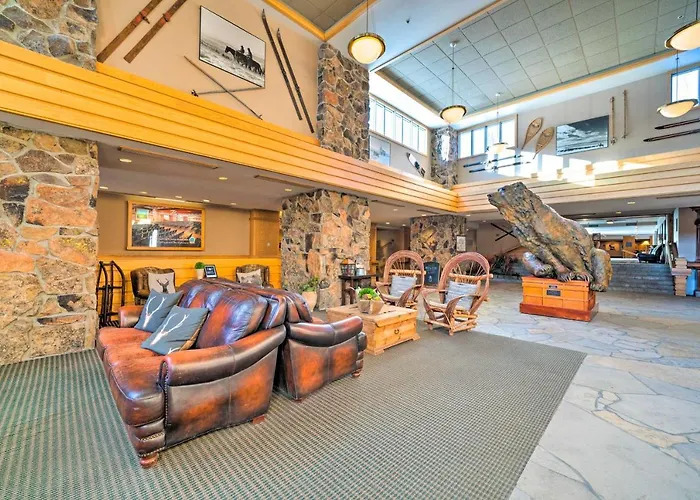 Big Sky Ski-In/Ski-Out Condo W/ Mountain Views!