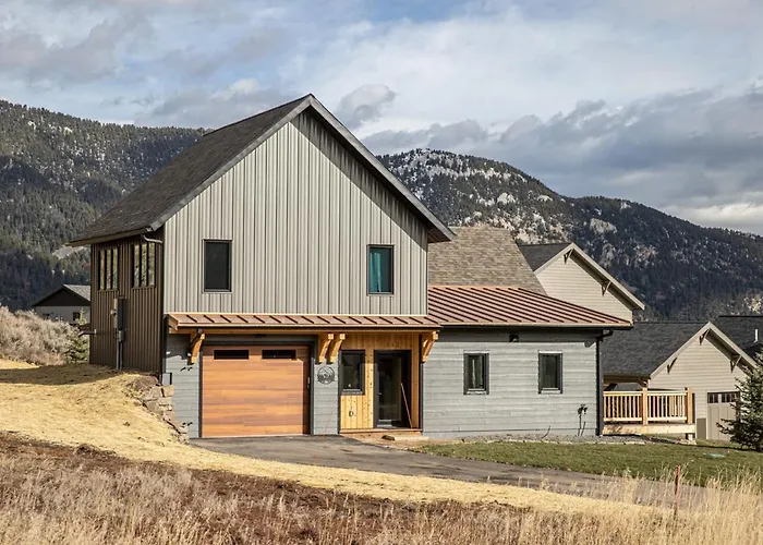 Big Pine Chalet